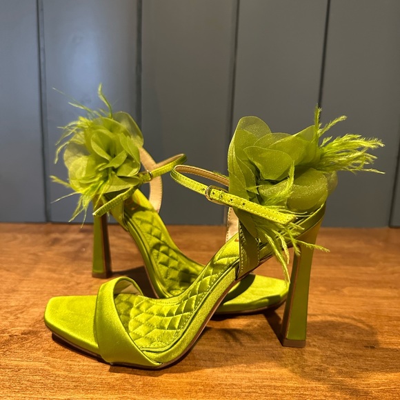 Sam Edelman Shoes - Sam Edelman Lime Green Feather Flower Satin High Heels